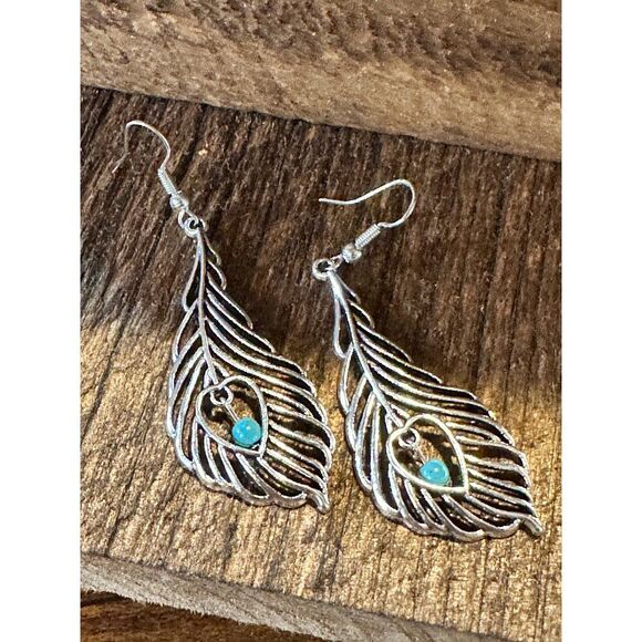 Boho Vintage Chic Southwestern Feather Dangle Wire Earrings, Silver Plated, Gif - Picture 9 of 10